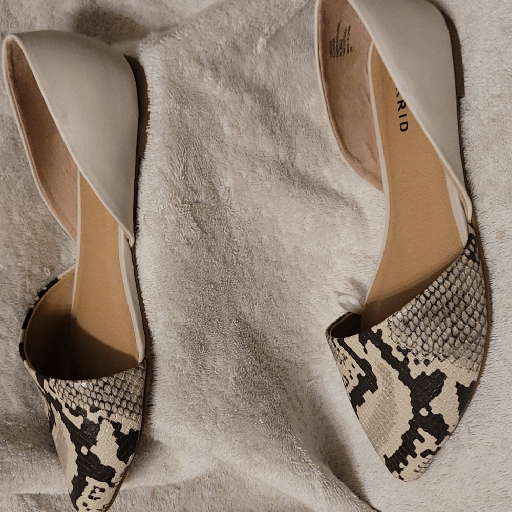 Snake skin flats